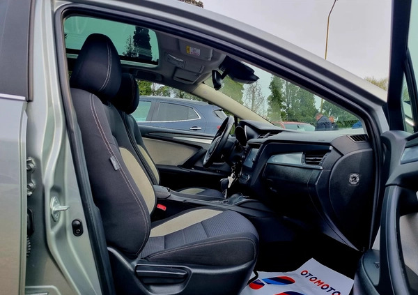 Toyota Avensis cena 59900 przebieg: 190000, rok produkcji 2016 z Drzewica małe 232
